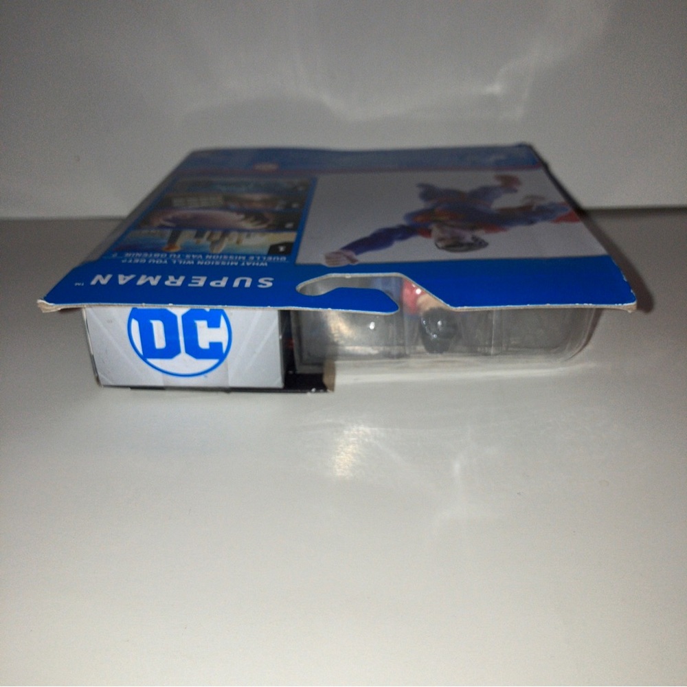 DC Comics Figure - Picture 7 of 7